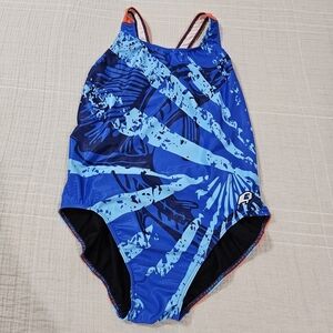 Q Swimwear Ladies Classic Strap One-Piece Swimsuit Size 40